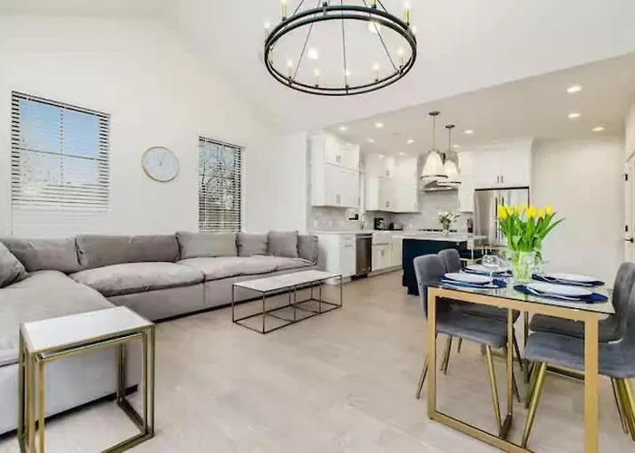 Holiday home Jungle House Designer Residences - Downtown Columbus