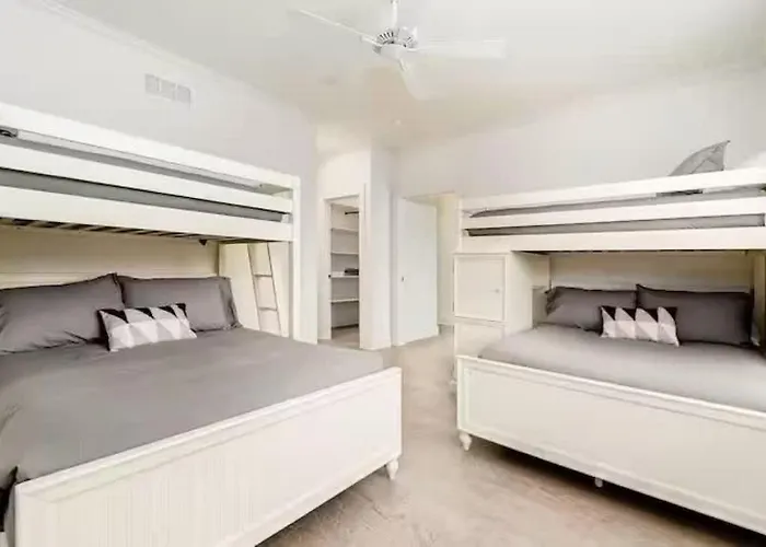 Jungle House Designer Residences - Downtown Holiday home Columbus