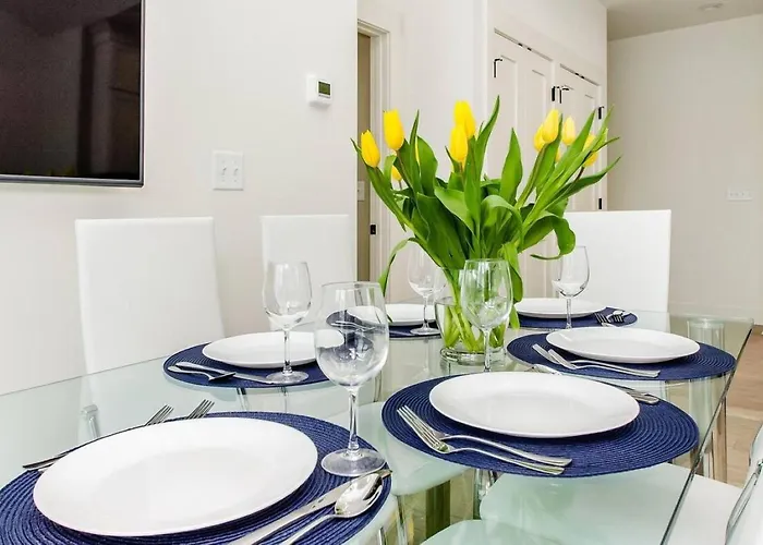 Jungle House Designer Residences - Downtown Holiday home Columbus