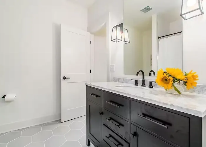 Holiday home Jungle House Designer Residences - Downtown *
